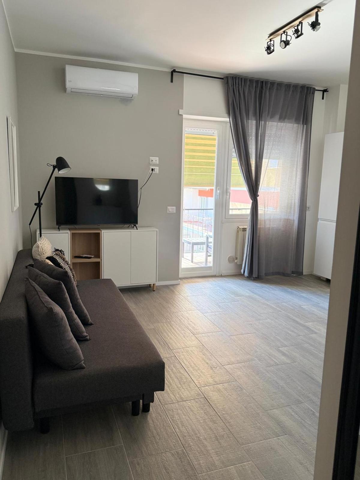 Tiburtina Flam Guest House Rome Exterior photo